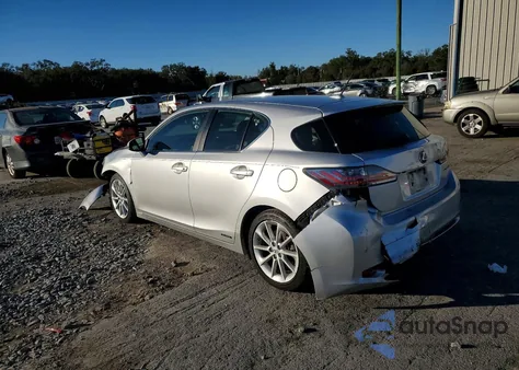 2013 Lexus Ct 200 z USA, uszkodzony, nr VIN JTHKD5BHXD2133158